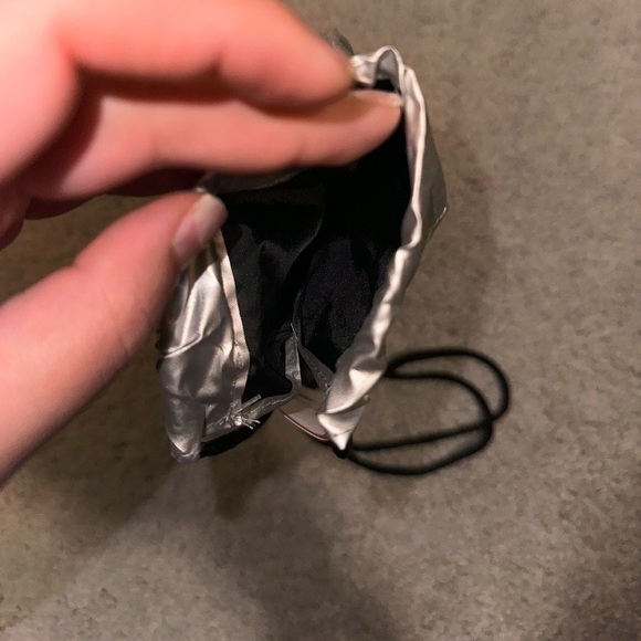 Chrome color umbrella 🌂 bag - Picture 4 of 5